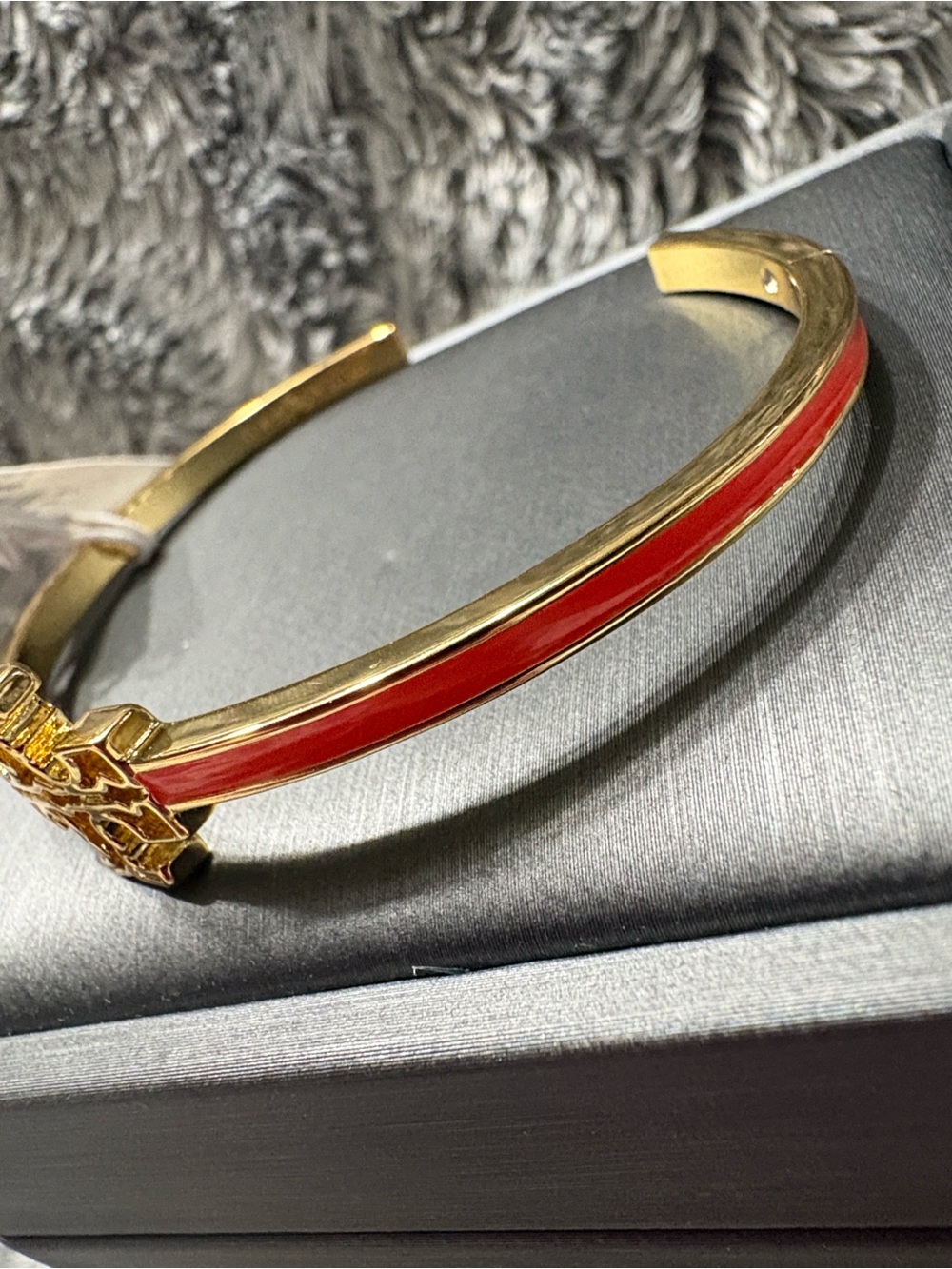 Tory Burch Bracelet - Picture 4 of 11